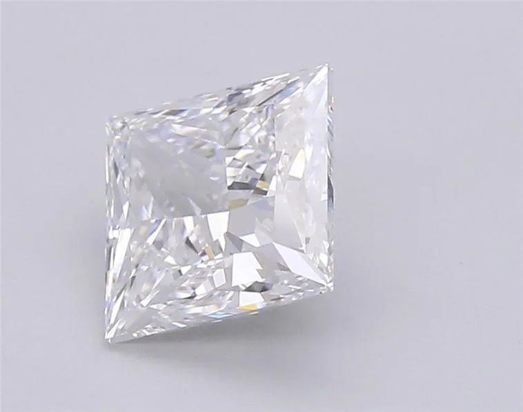 3.66 Carats PRINCESS Diamond