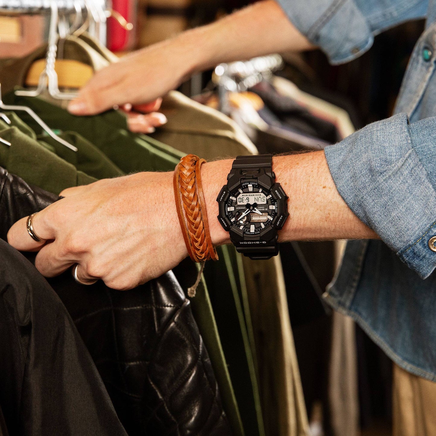 CASIO G-SHOCK ANALOG-DIGITAL GA-010 SERIES GA-010-1A