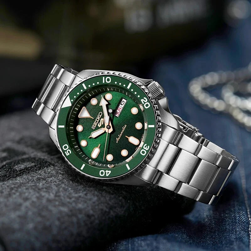 SEIKO 5 SPORTS AUTOMATIC WATCH IN GREEN SRPD63K1