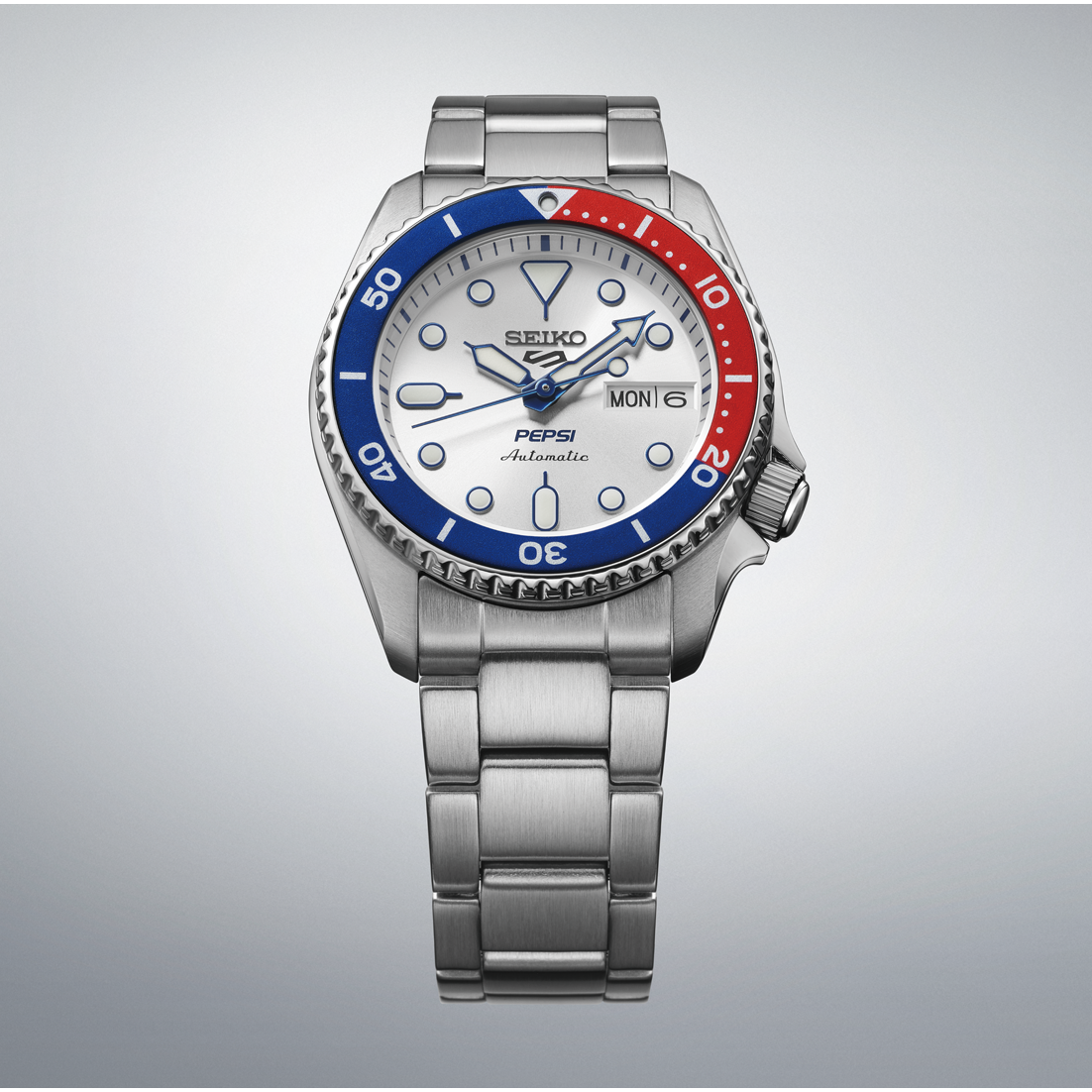 Seiko 5 Sports x Pepsi® Limited Edition Limited edition of 7,000 pieces SRPL99