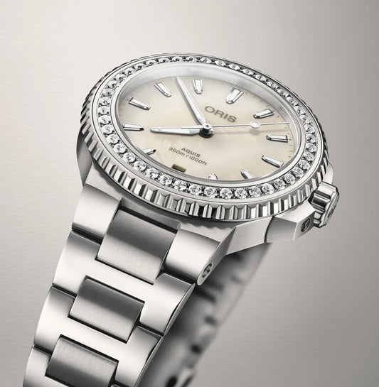 ORIS Aquis Date Diamonds 01 733 7792 4956-07 8 19 05P