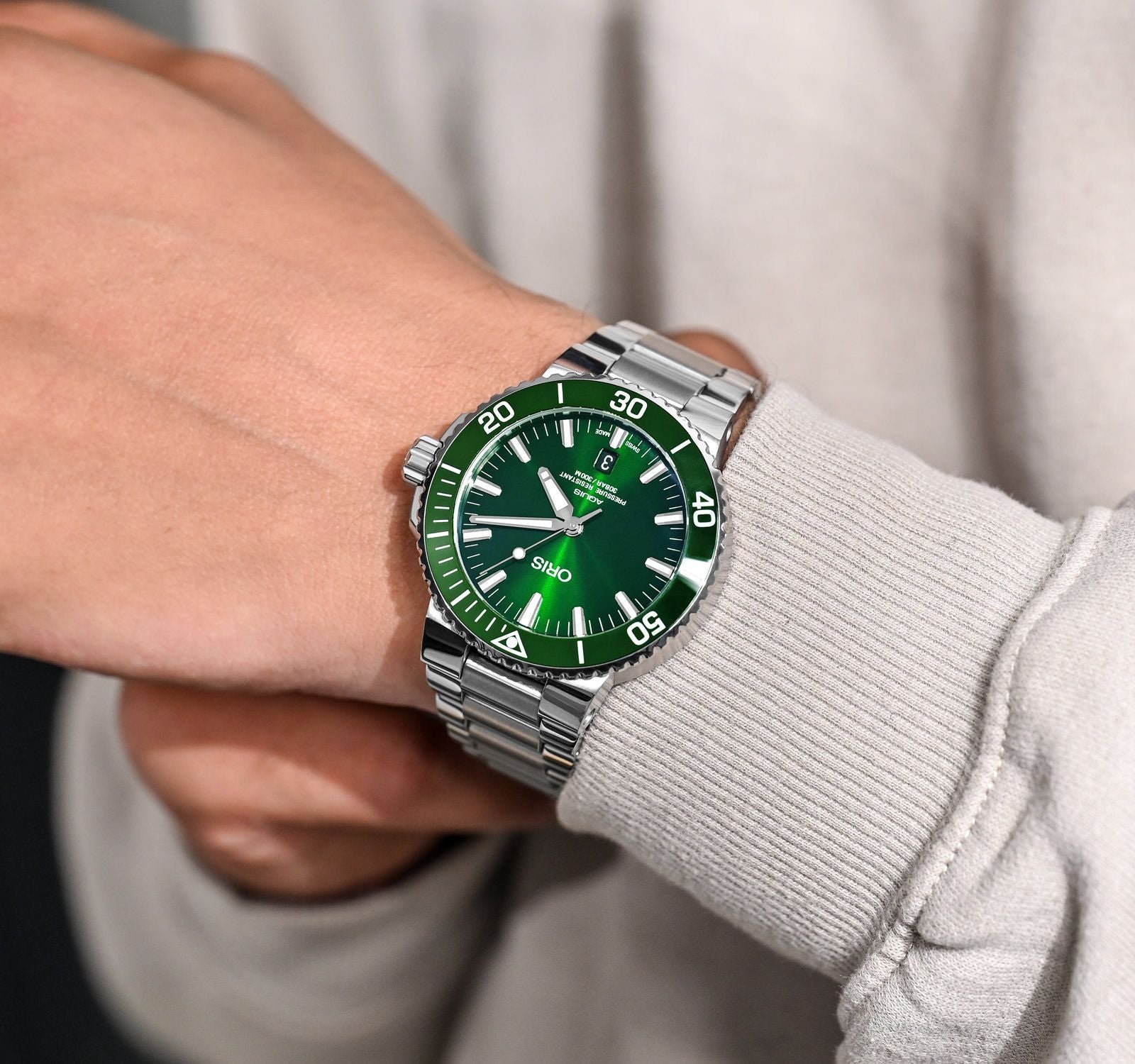 ORIS AQUIS DATE GREEN DIAL 43.5MM 01 733 7730 4157-07 8 24 05PEB ORIS AQUIS DATE GREEN DIAL 43.5MM 01 733 7730 4157-07 8 24 05PEB
