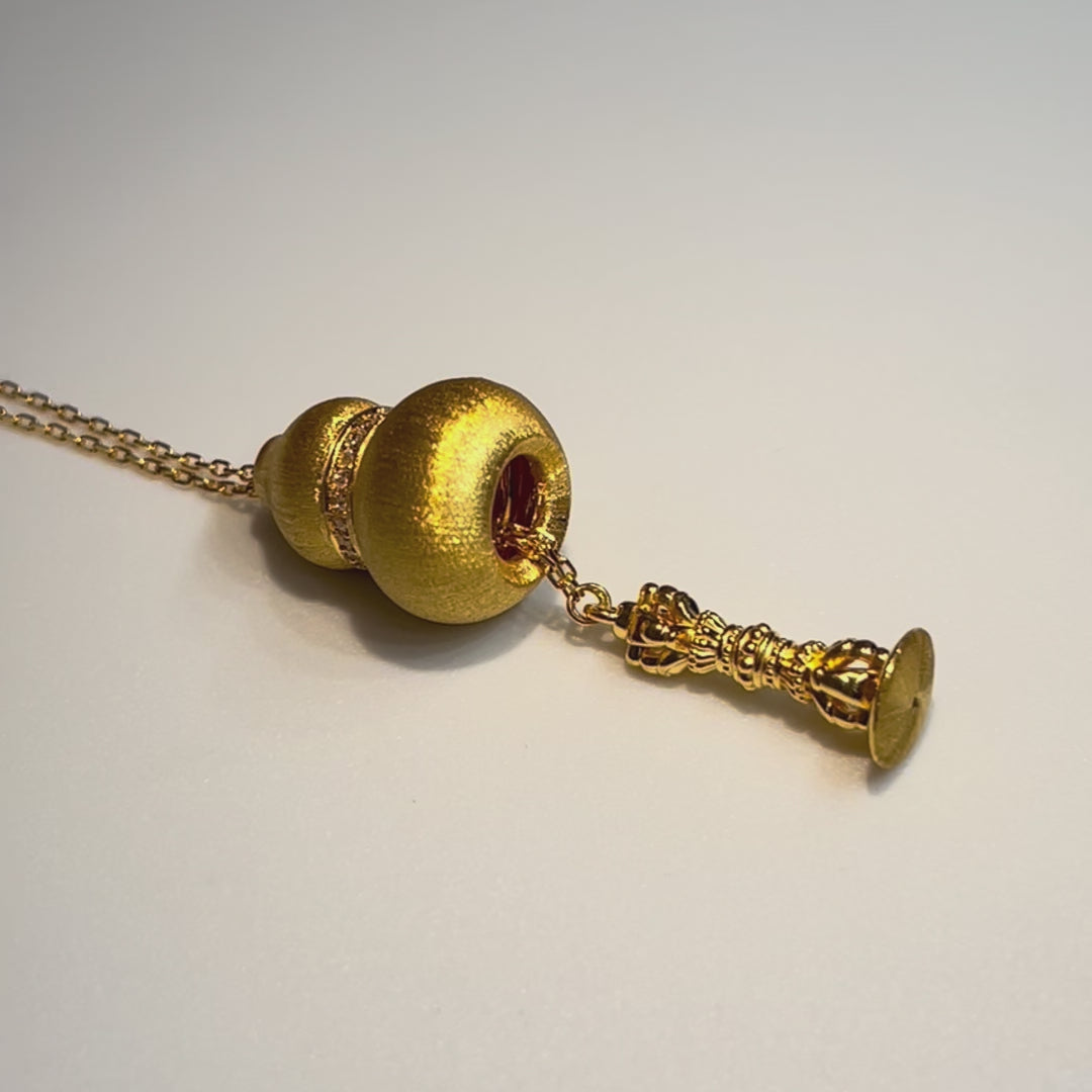 24K Gold Necklace (Calabash with Vajra Dorje) 24K Gold Necklace (Calabash with Vajra Dorje)