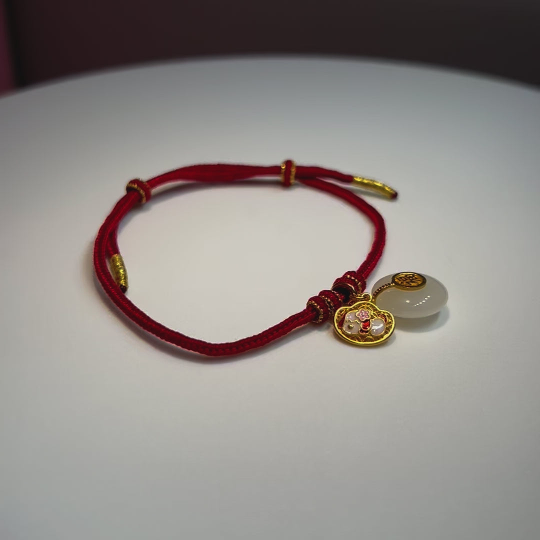 24K Gold Hetian Jade Bracelet Chinese Zodiac (Dog) 24K Gold Hetian Jade Bracelet Chinese Zodiac (Dog)