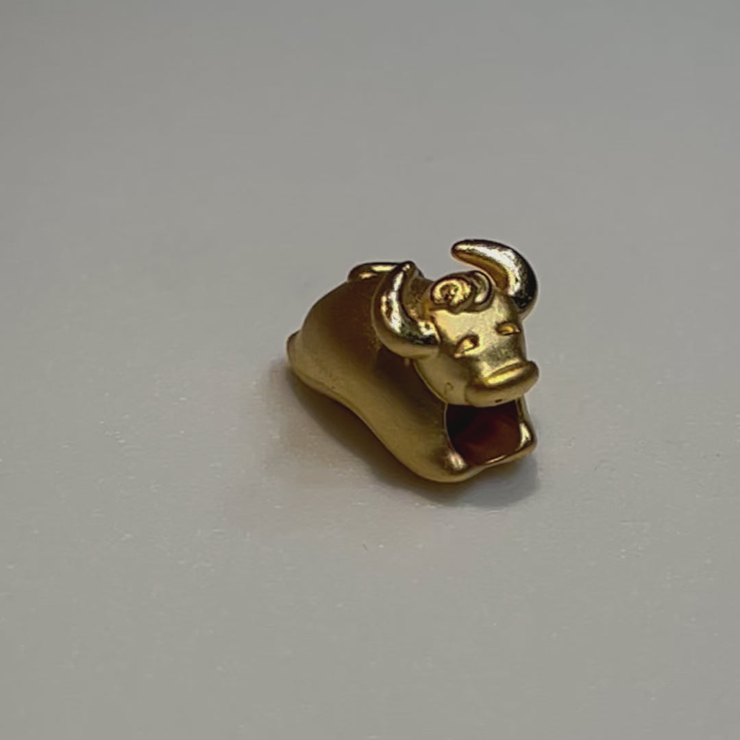 24K Gold Chinese Zodiac Charm (Ox) 24K Gold Chinese Zodiac Charm (Ox)
