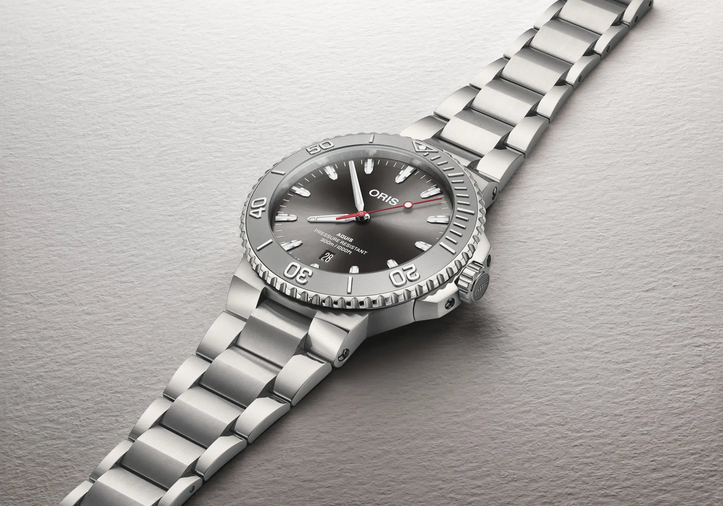 ORIS Aquis Date Relief 01 733 7789 4153-07 8 23 04PEB