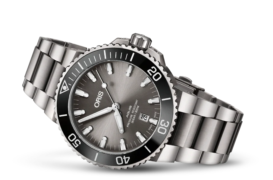 Oris aquis sales titanium weight