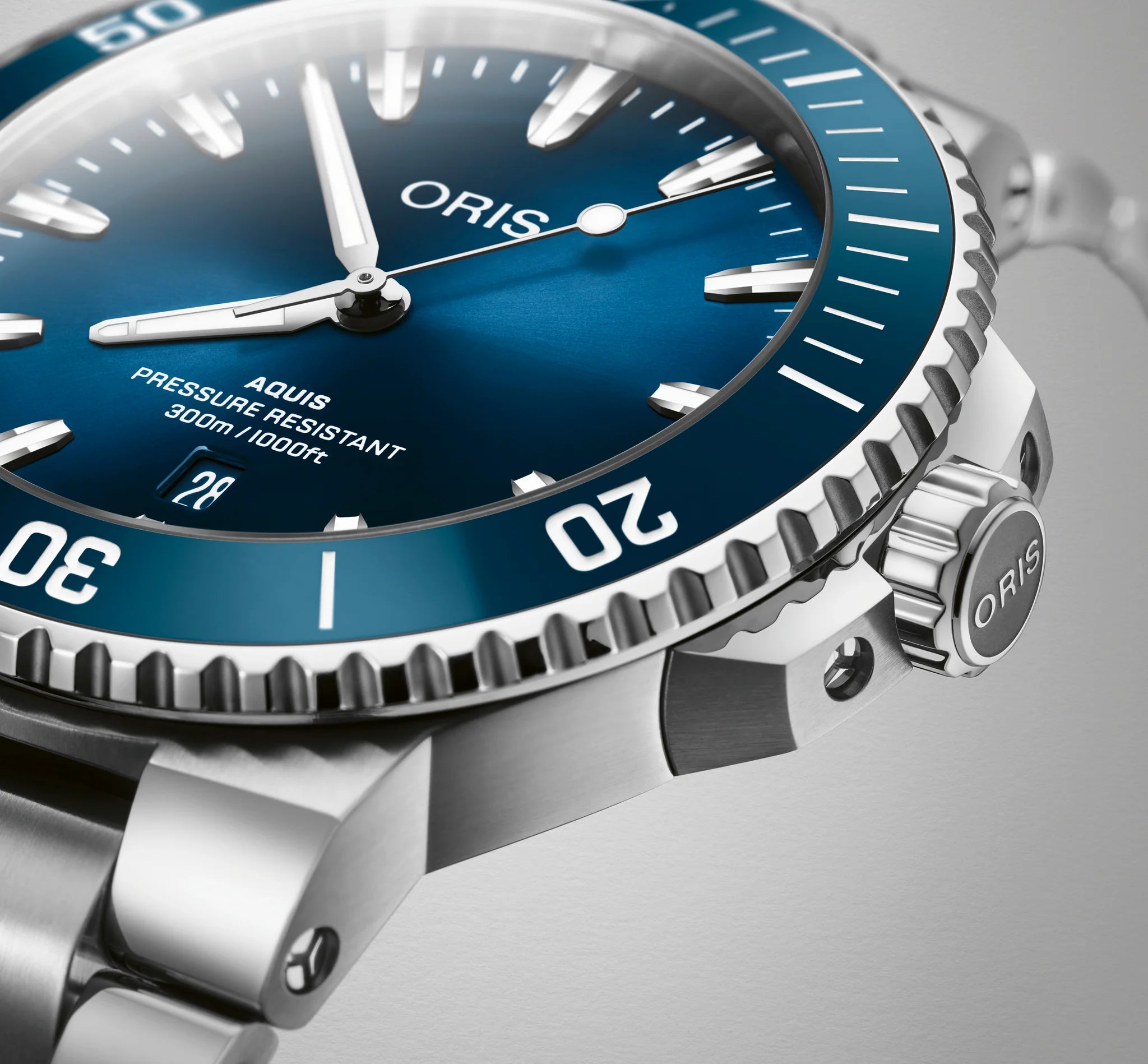 Oris Aquis Date 01 733 7789 4135-07 8 23 04PEB