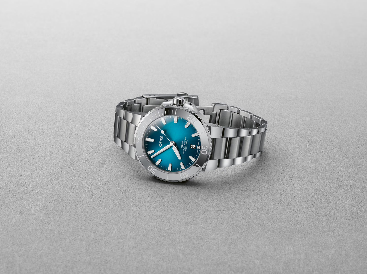 Oris Aquis Date 39.50 mm 01 733 7732 4155-07 8 21 05PEB