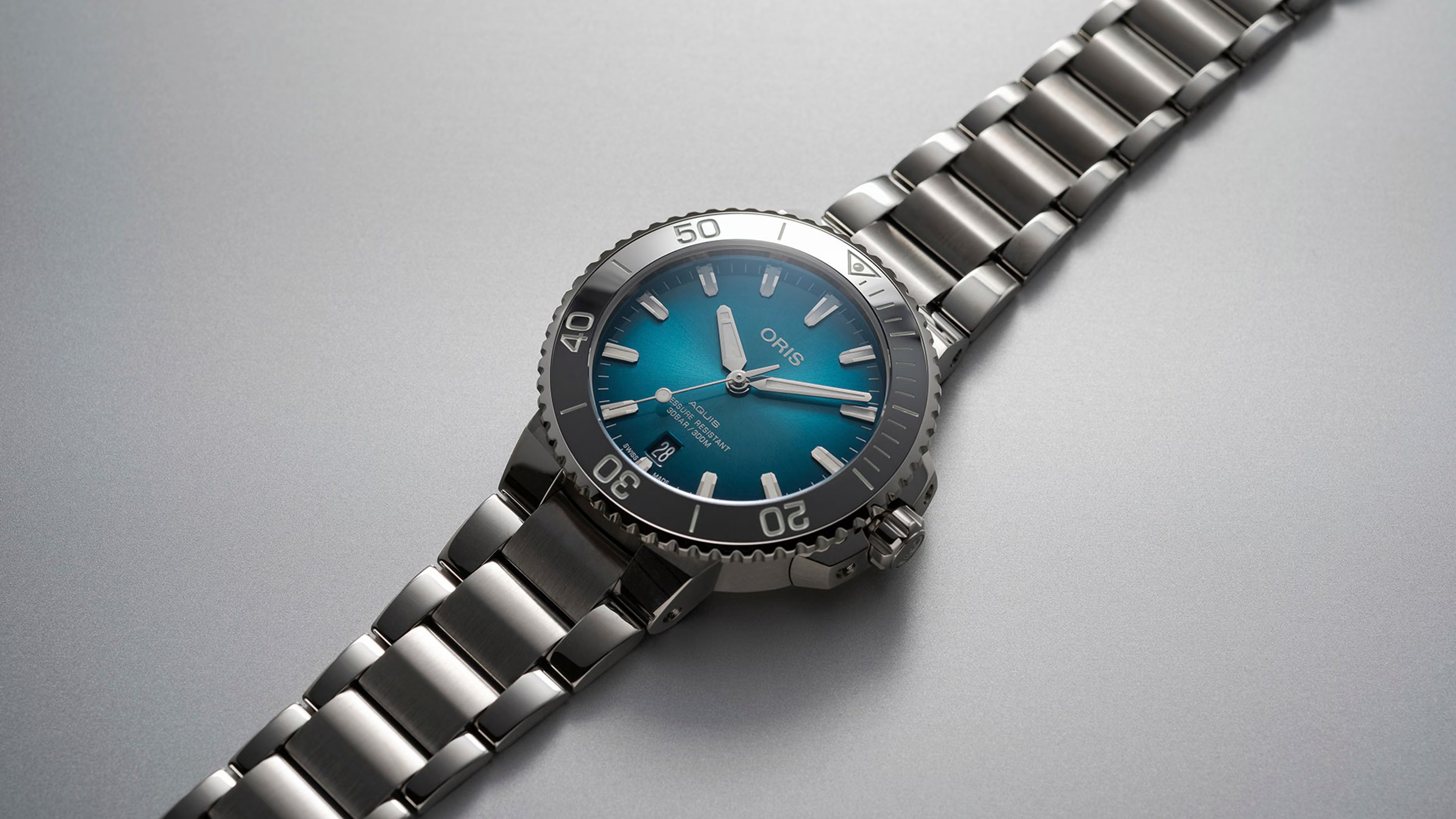 Oris Aquis Date 39.50 mm 01 733 7732 4155-07 8 21 05PEB