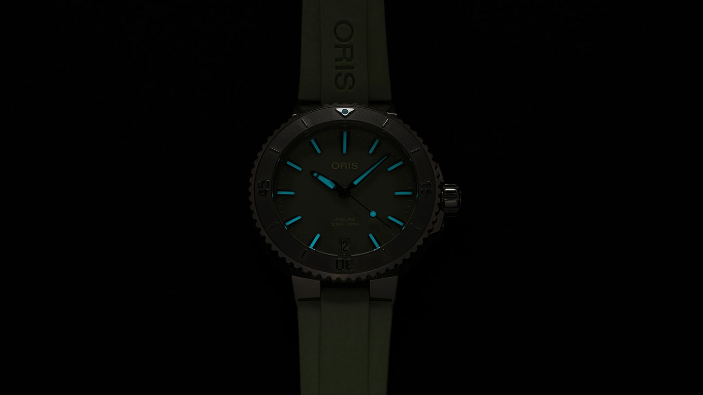 ORIS Aquis Date  01 733 7770 4157-07 4 18 67FC