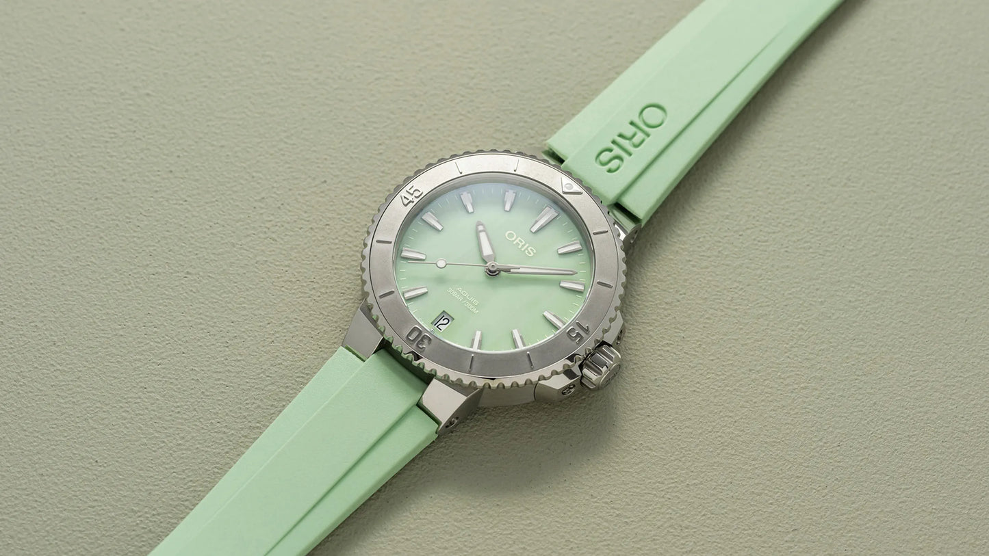 ORIS Aquis Date  01 733 7770 4157-07 4 18 67FC