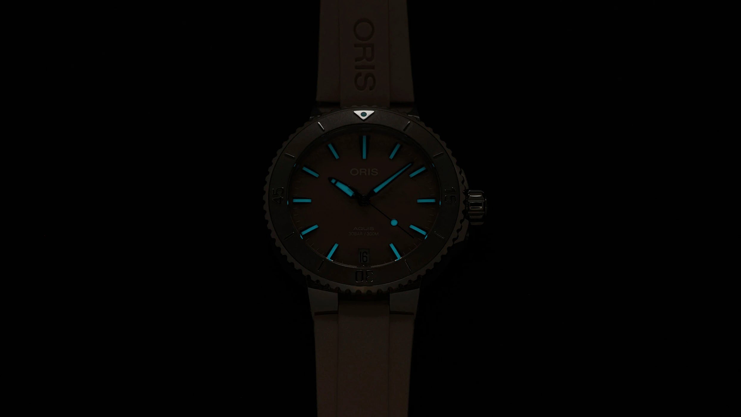ORIS Aquis Date 01 733 7770 4158-07 4 18 66FC