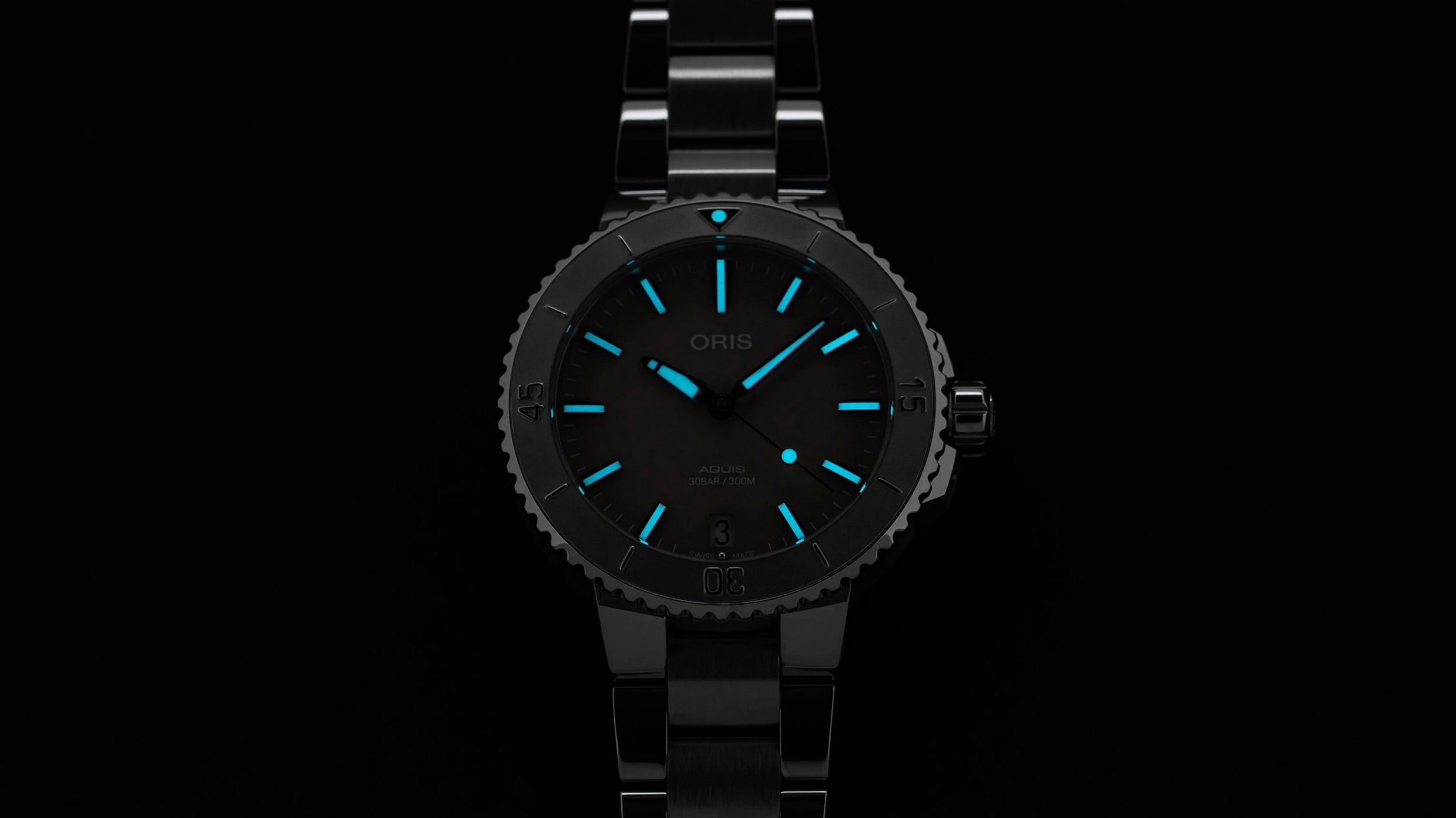 ORIS Aquis Date 01 733 7770 4158-07 8 18 05P