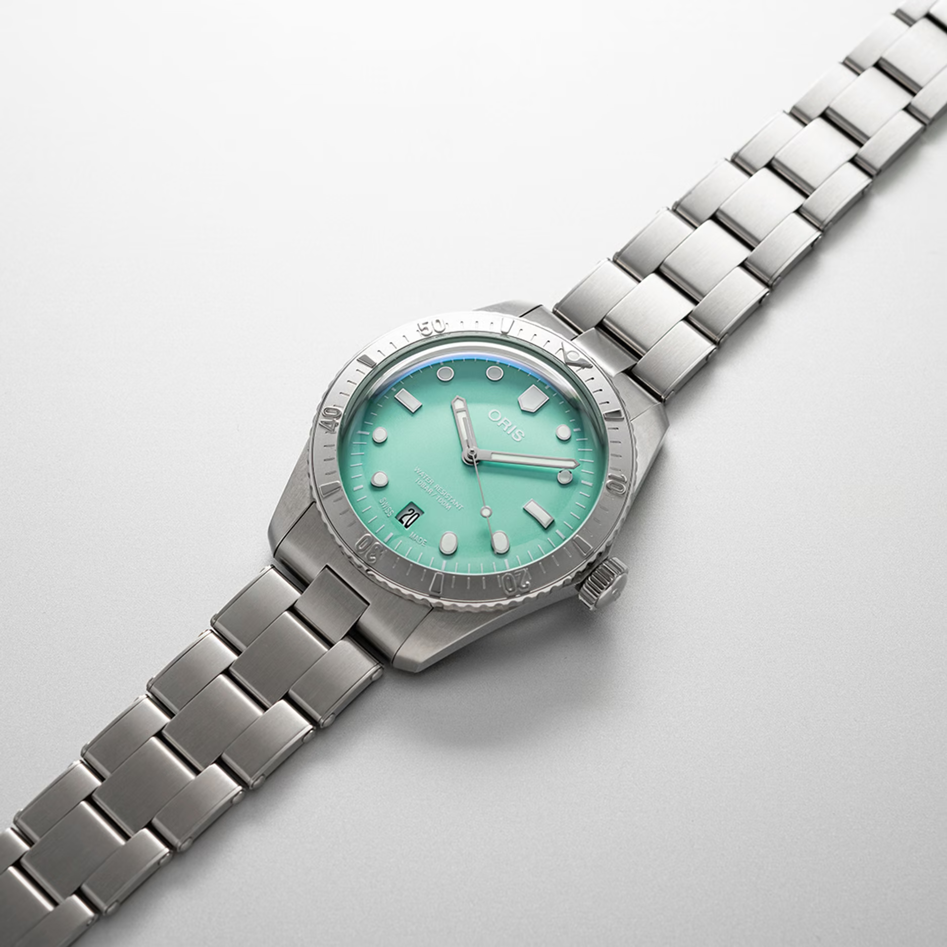 Oris Divers Sixty-Five 38 Cotton Candy 01 733 7771 4057-07 8 19 18
