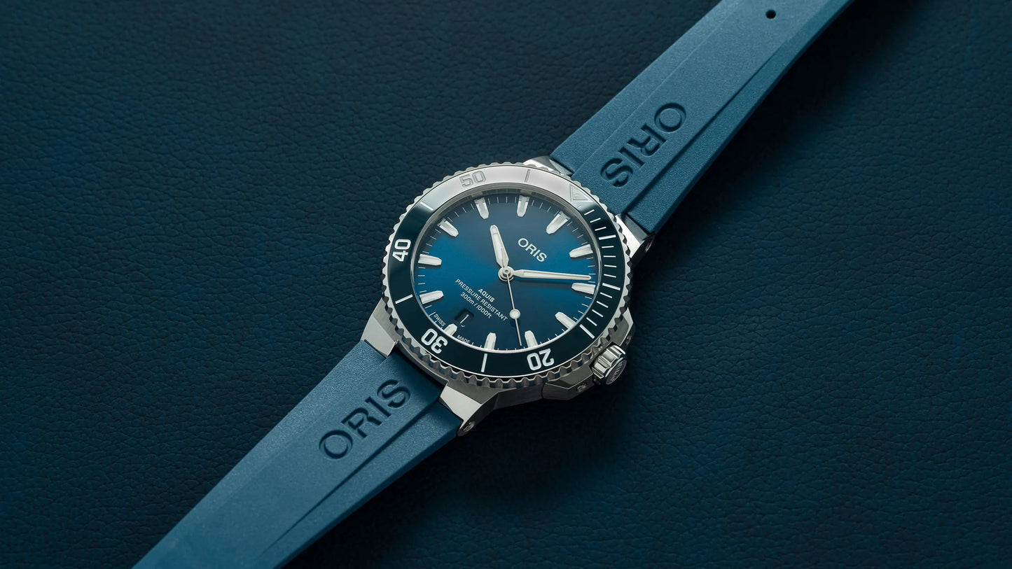 ORIS Aquis Date  01 733 7787 4135-07 4 22 35FC