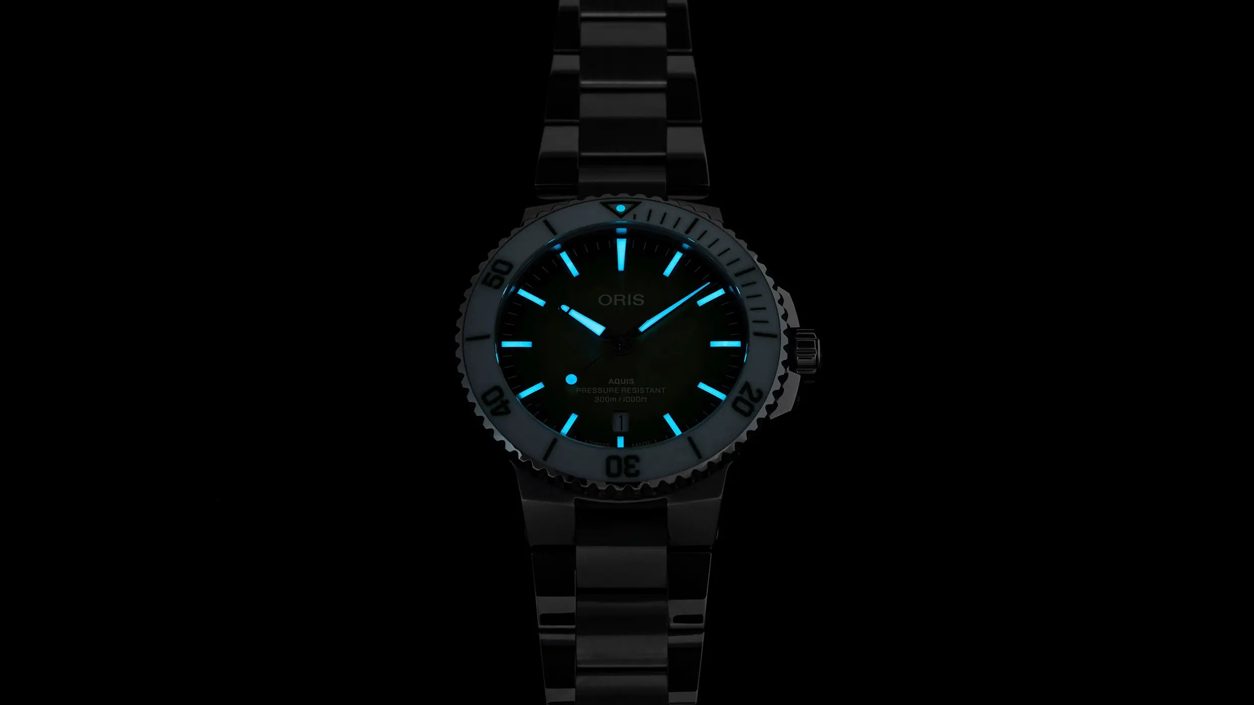 ORIS Aquis Date Taste of Summer  01 733 7787 4137-07 8 22 04PEB