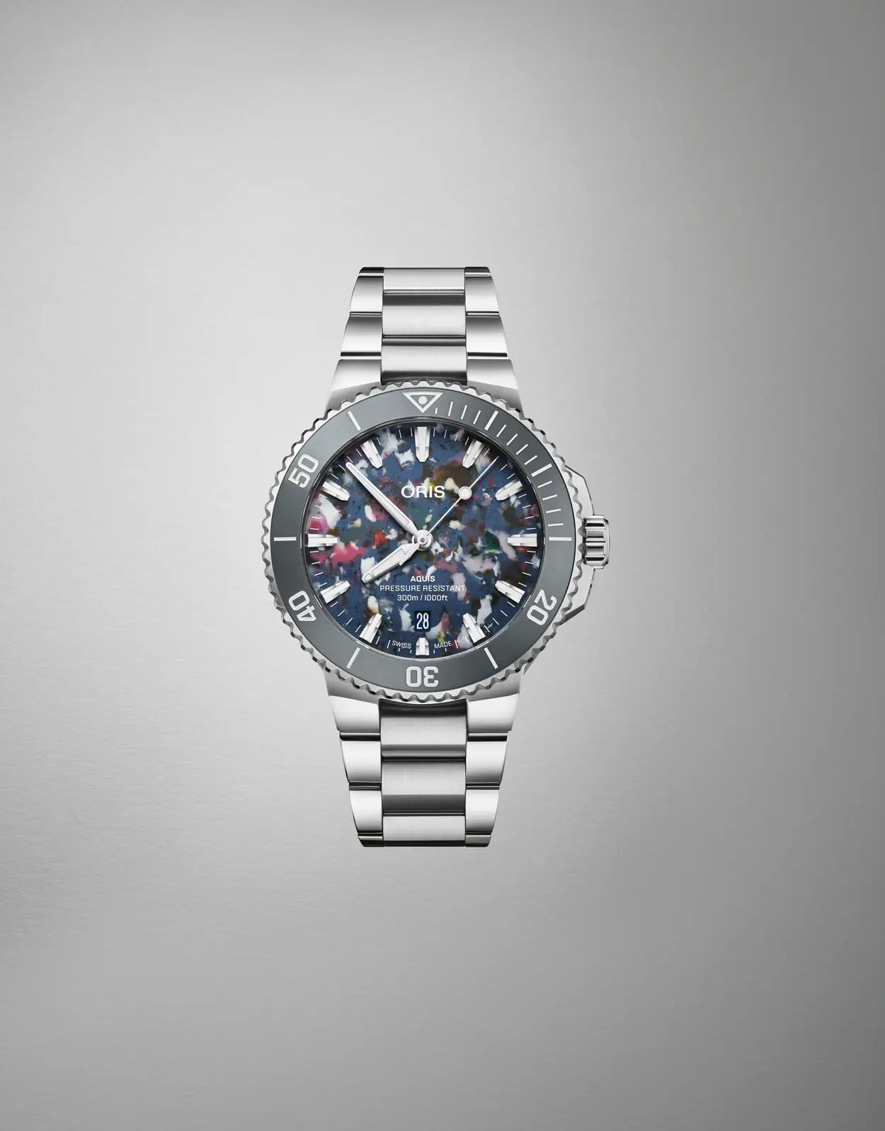 ORIS Aquis Date Upcycle 01 733 7787 4150-07 8 22 04PEB