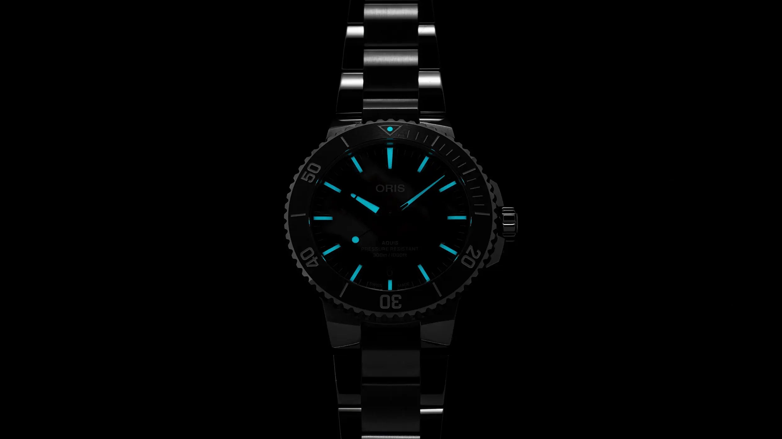 ORIS Aquis Date Upcycle 01 733 7787 4150-07 8 22 04PEB