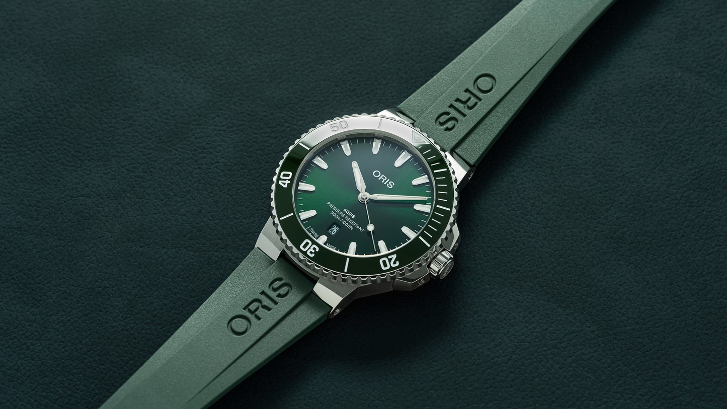 ORIS Aquis Aquis Date 01 733 7789 4157-07 4 23 37FC