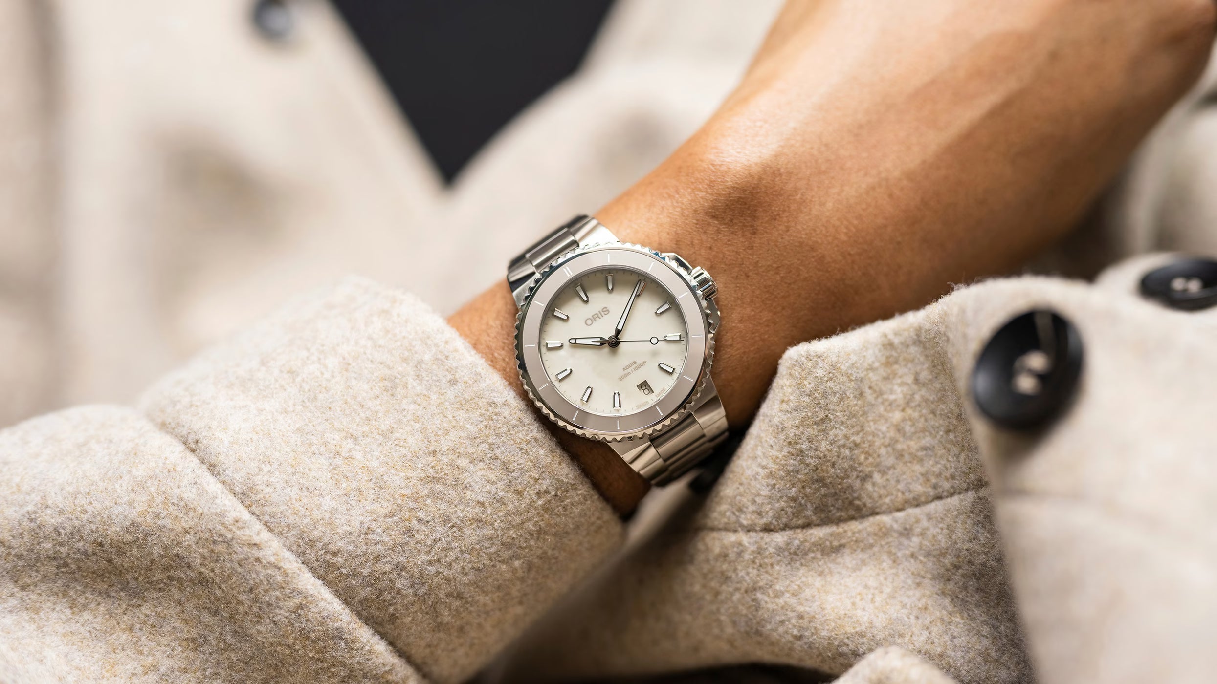ORIS Aquis Date  01 733 7792 4151-07 8 19 05P