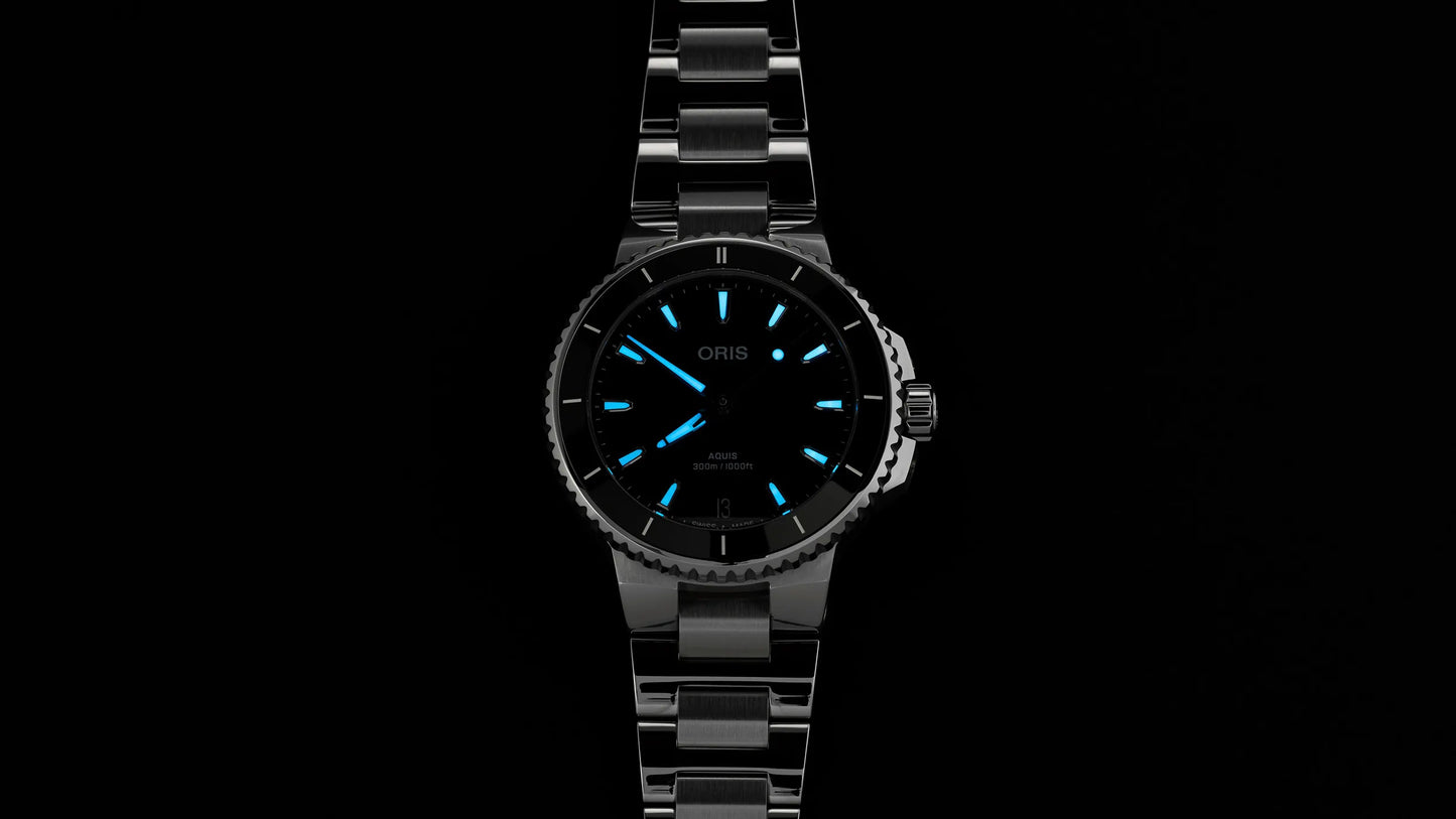 ORIS Aquis Date 01 733 7792 4154-07 8 19 05P