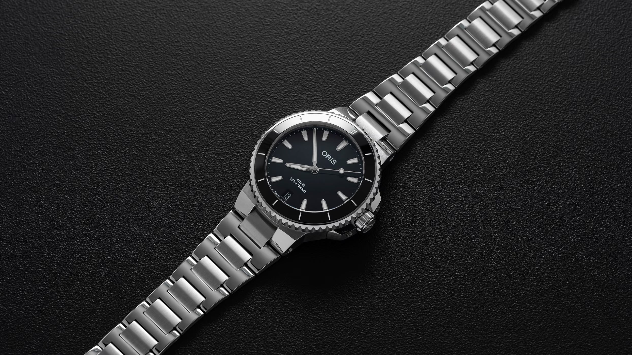 ORIS Aquis Date 01 733 7792 4154-07 8 19 05P