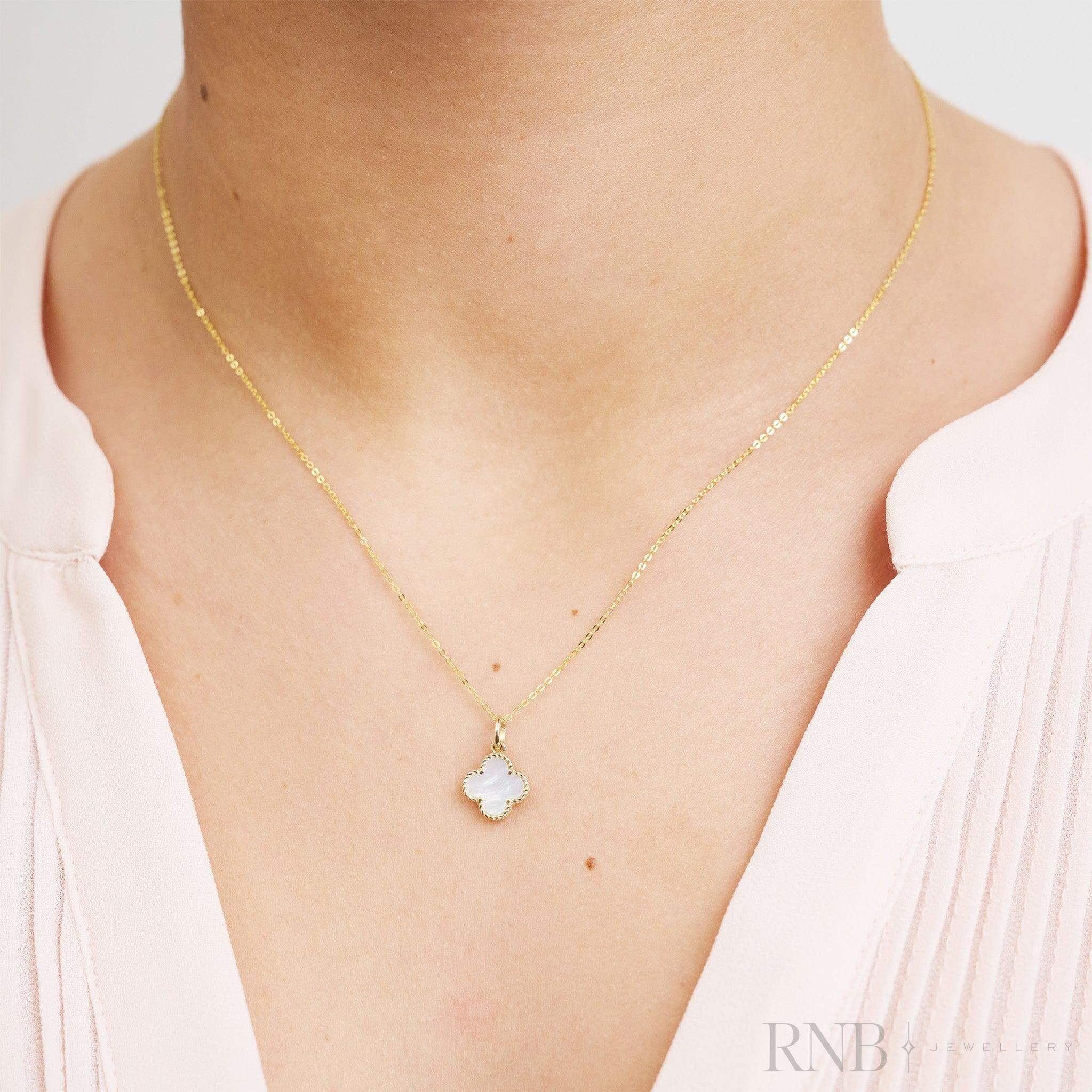 Clover Mother of Pearl Pendant