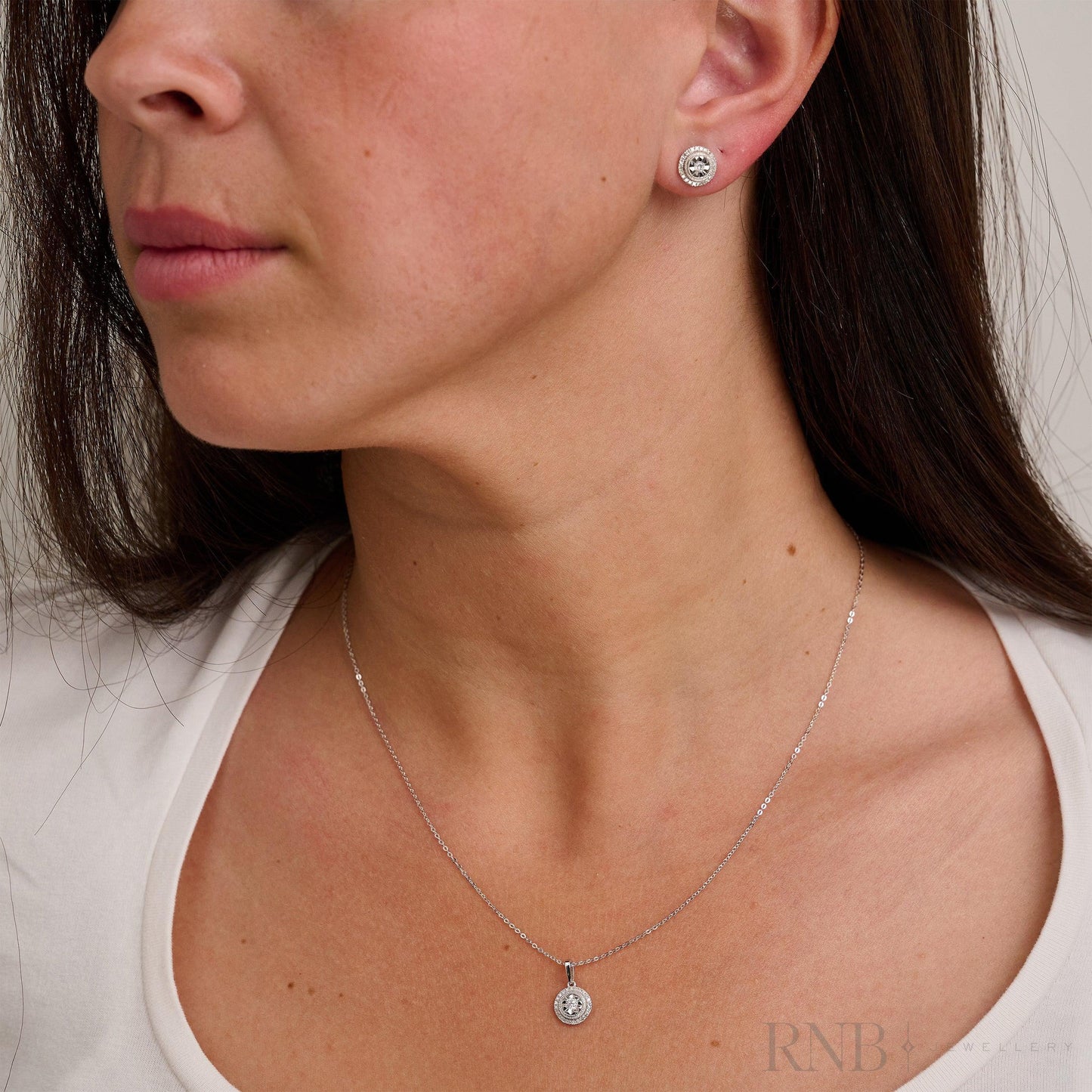 Halo Round Shape illusion Diamond Earrings