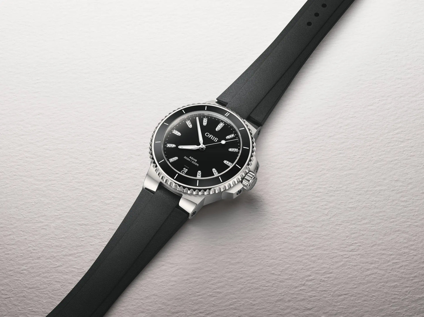 ORIS Aquis Date Diamonds 01 733 7792 4194-07 4 19 64FC