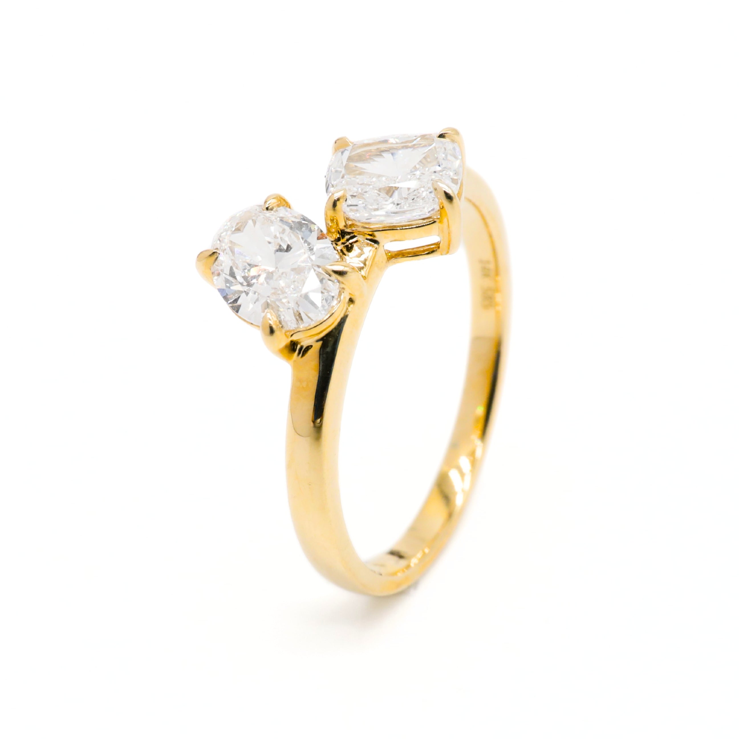 Toi et Moi Cushion & Oval Lab Grown Diamonds Ring