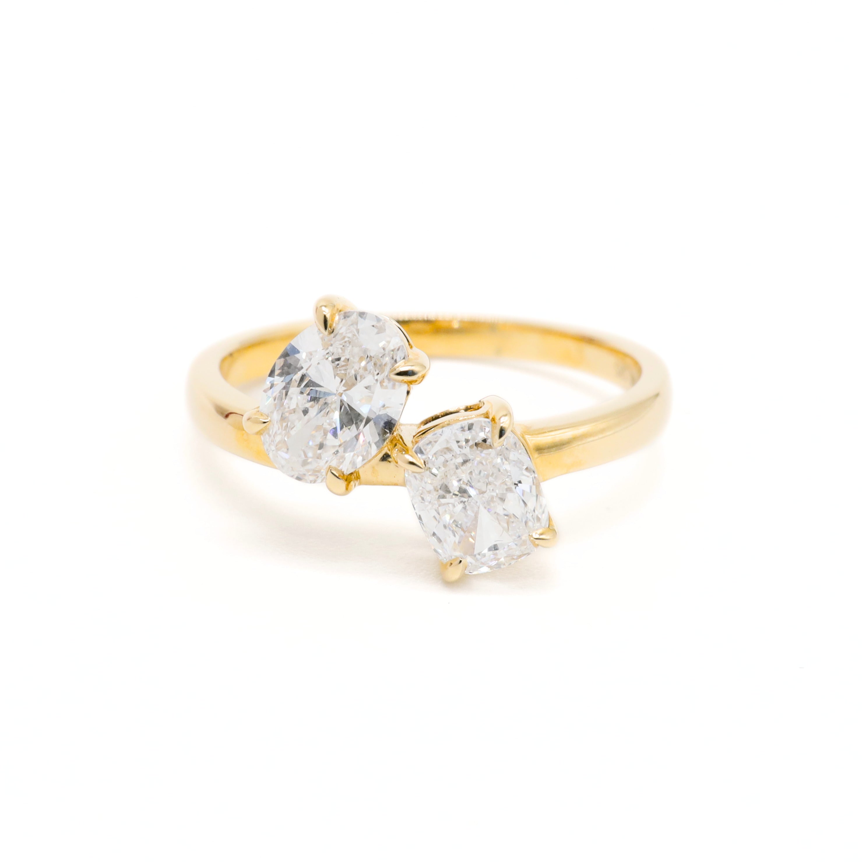 Toi et Moi Cushion & Oval Lab Grown Diamonds Ring