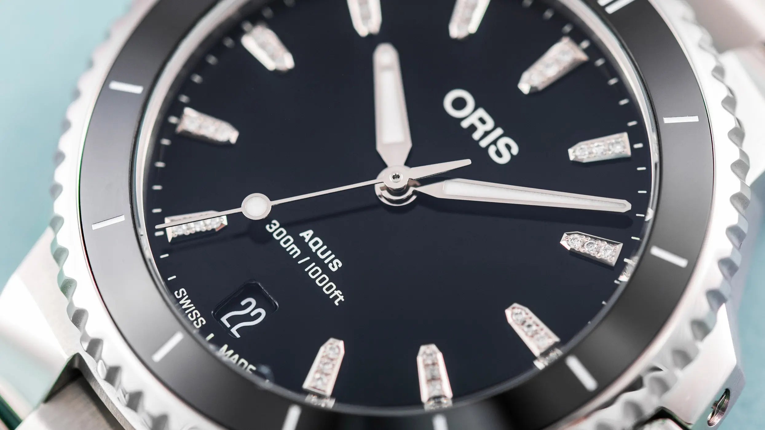 ORIS Aquis Aquis Date Diamonds  01 733 7792 4194-07 8 19 05P