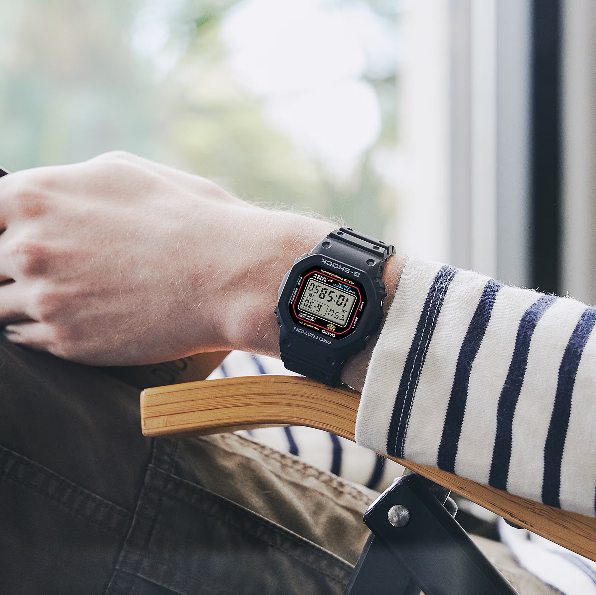 CASIO G-SHOCK DIGITAL 5600 SERIES DW-5600RL-1