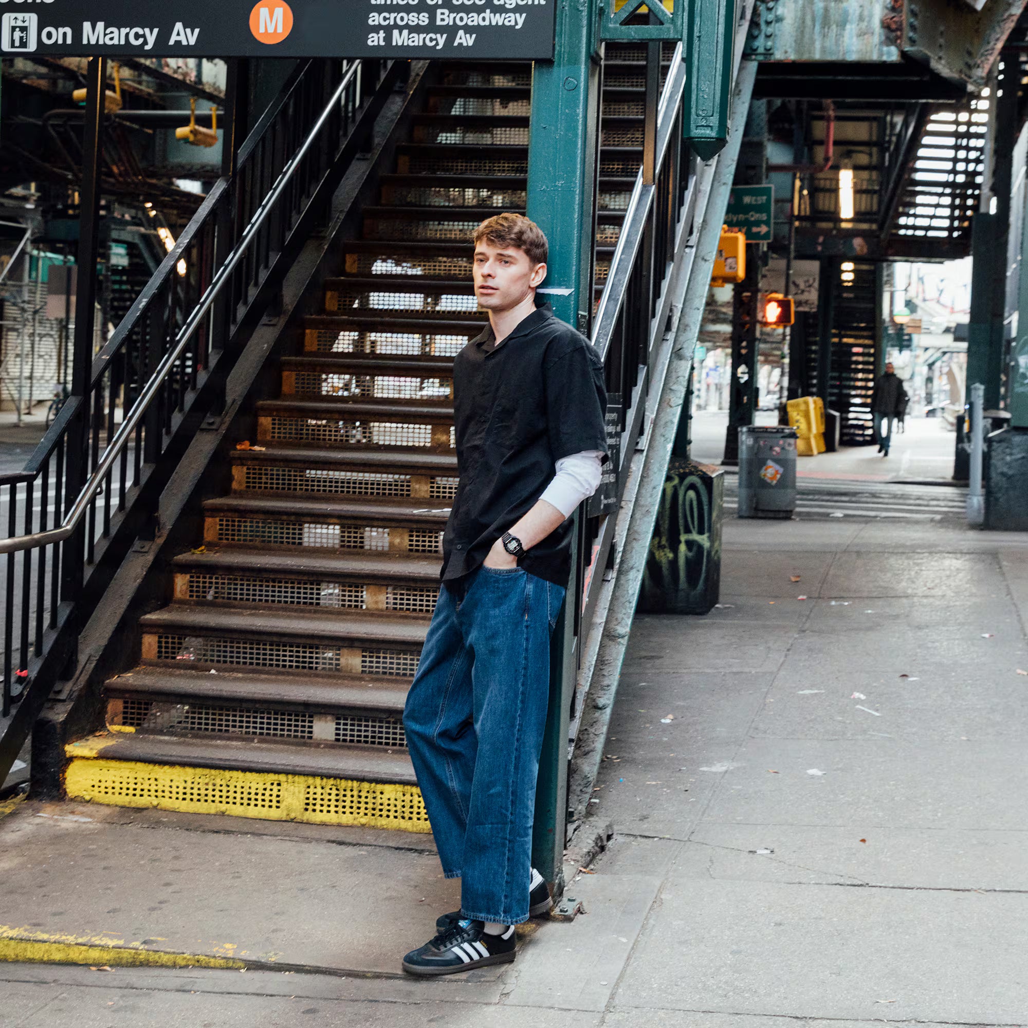 CASIO G-SHOCK DIGITAL 5600 SERIES DW-5600RL-1