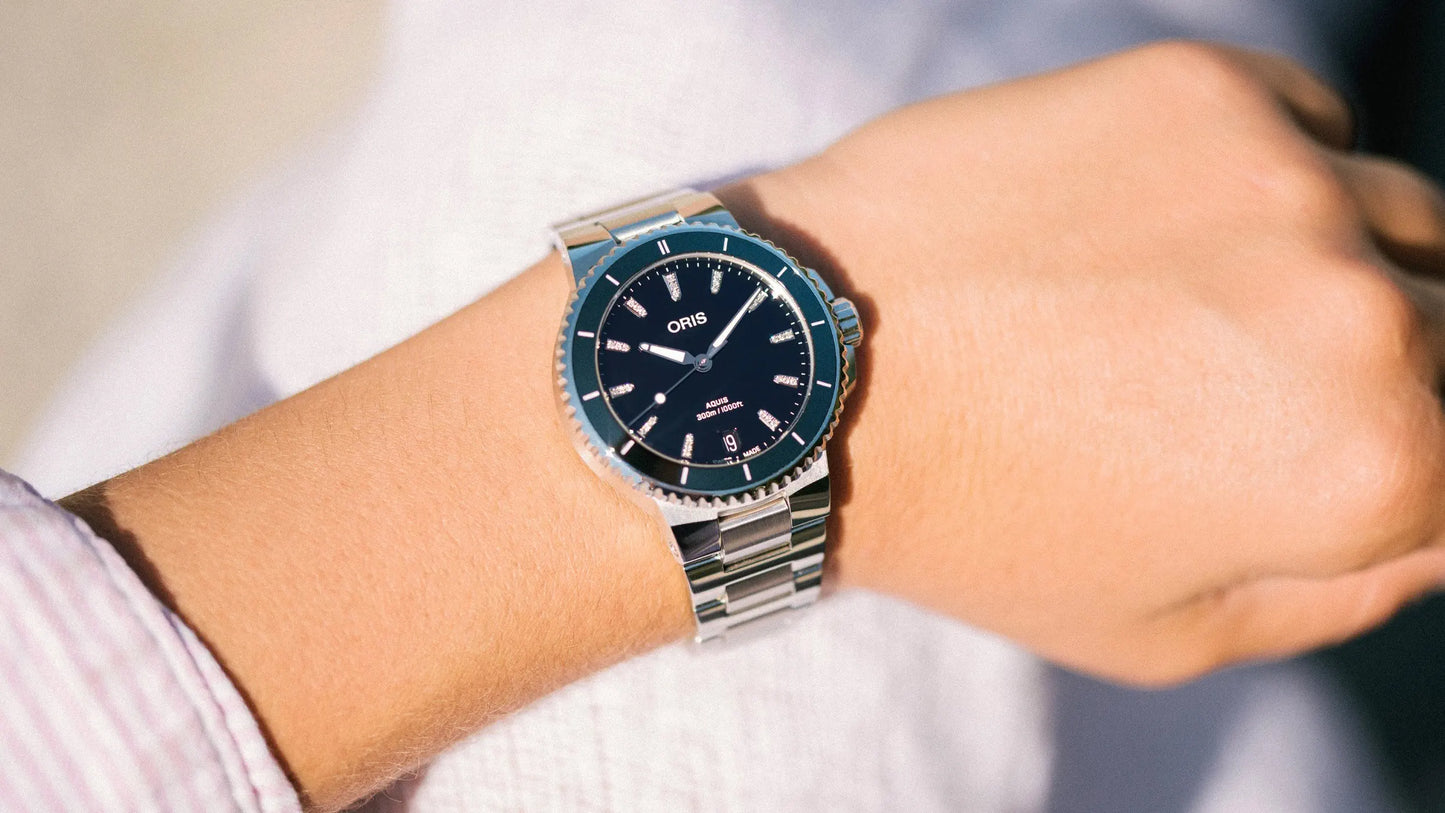ORIS Aquis Aquis Date Diamonds  01 733 7792 4194-07 8 19 05P