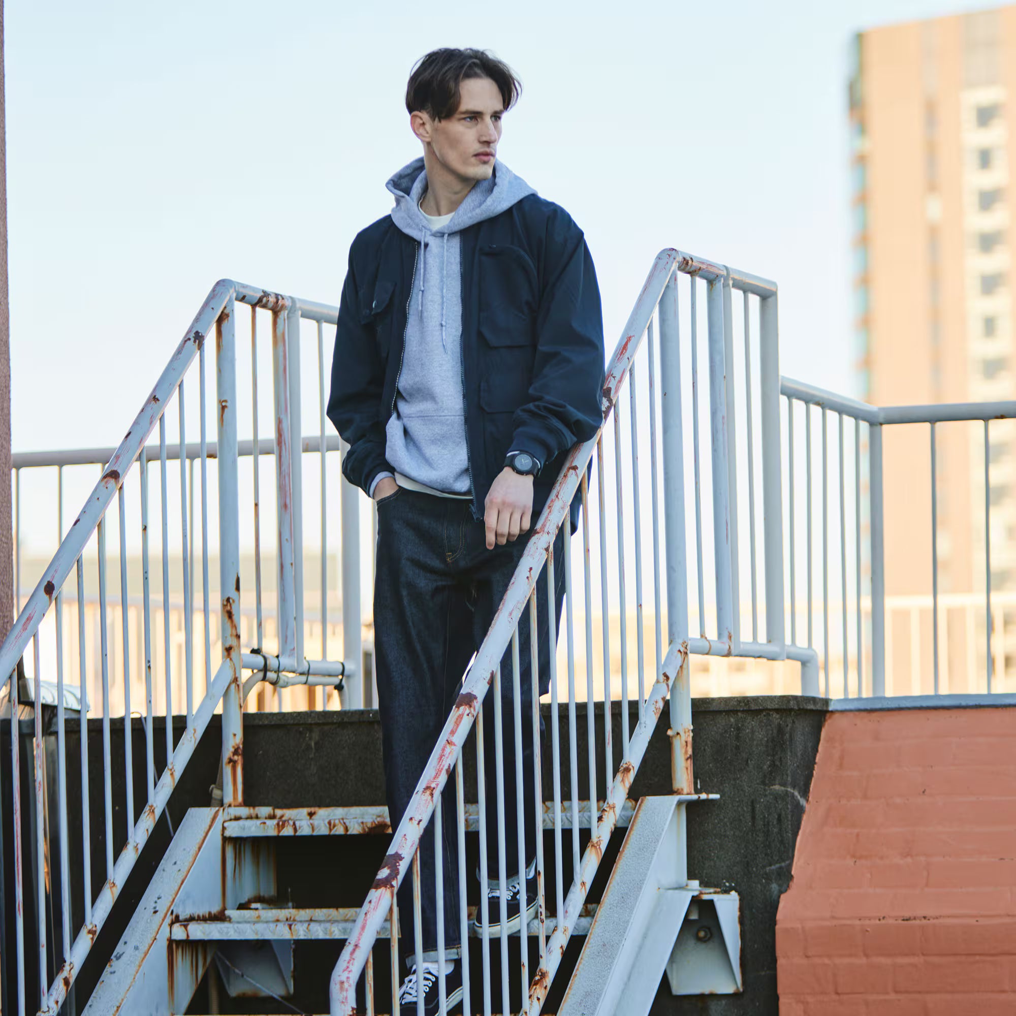 CASIO G-SHOCK RETRO-STYLE ANALOG-DIGITAL CARBON CORE GUARD WATCH GA2100-1A1