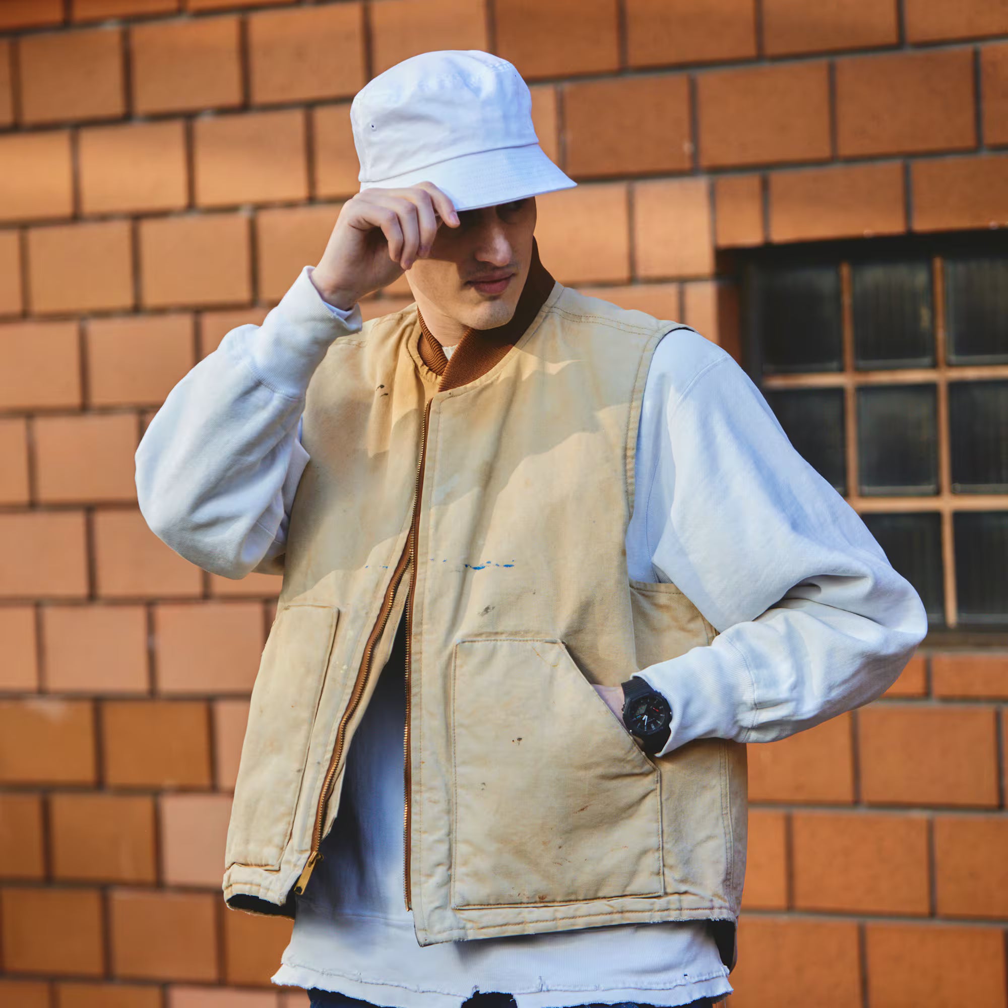 CASIO G-SHOCK ANALOG-DIGITAL 2100 Series GA-B2100-1A