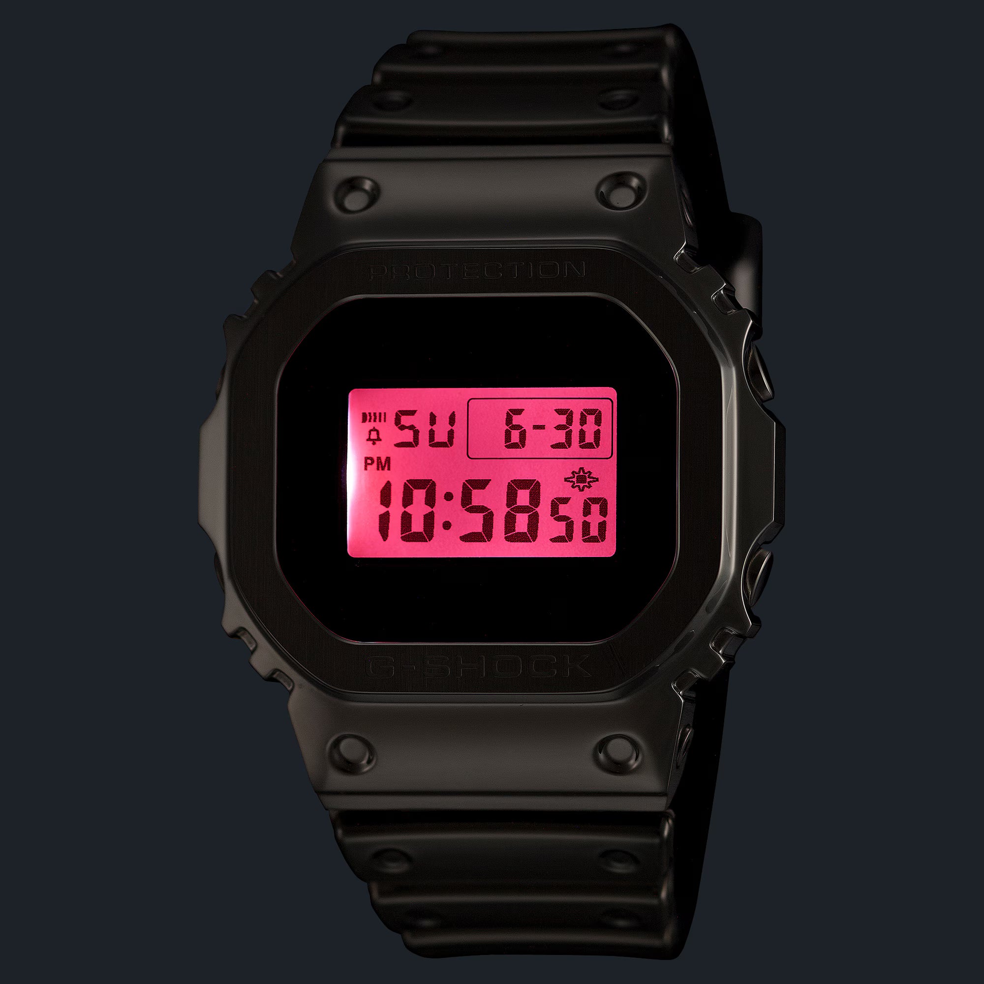 CASIO G-SHOCKC SERIES DIGITAL 5600 SERIES GM-5600YRA-8