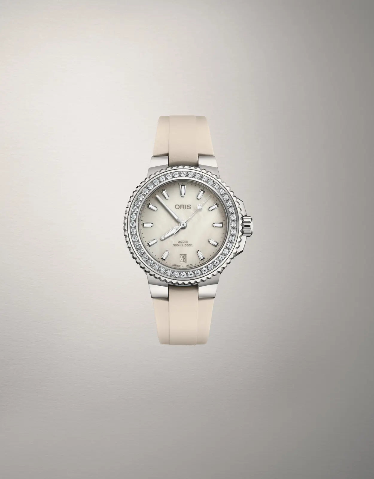 Oris Aquis Date Diamonds  01 733 7792 4956-07 4 19 61FC