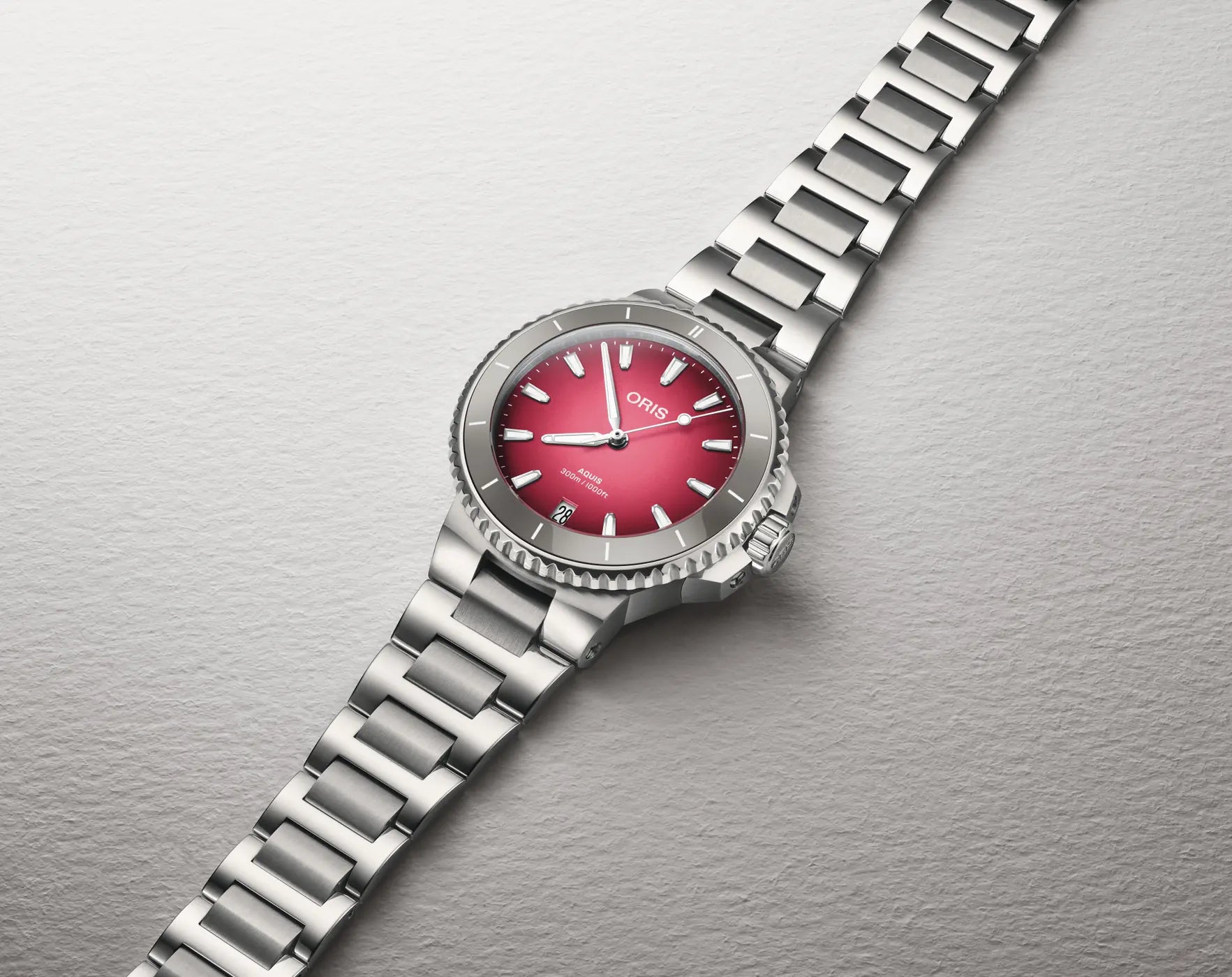 ORIS Aquis Date Taste of Summer 01 733 7792 4158-07 8 19 05P