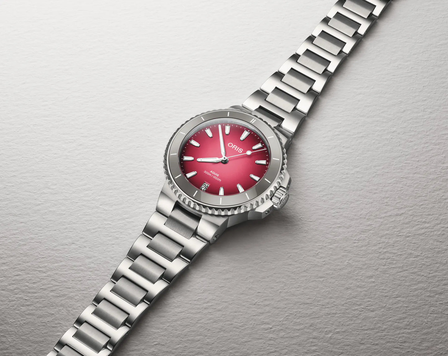 ORIS Aquis Date Taste of Summer 01 733 7792 4158-07 8 19 05P