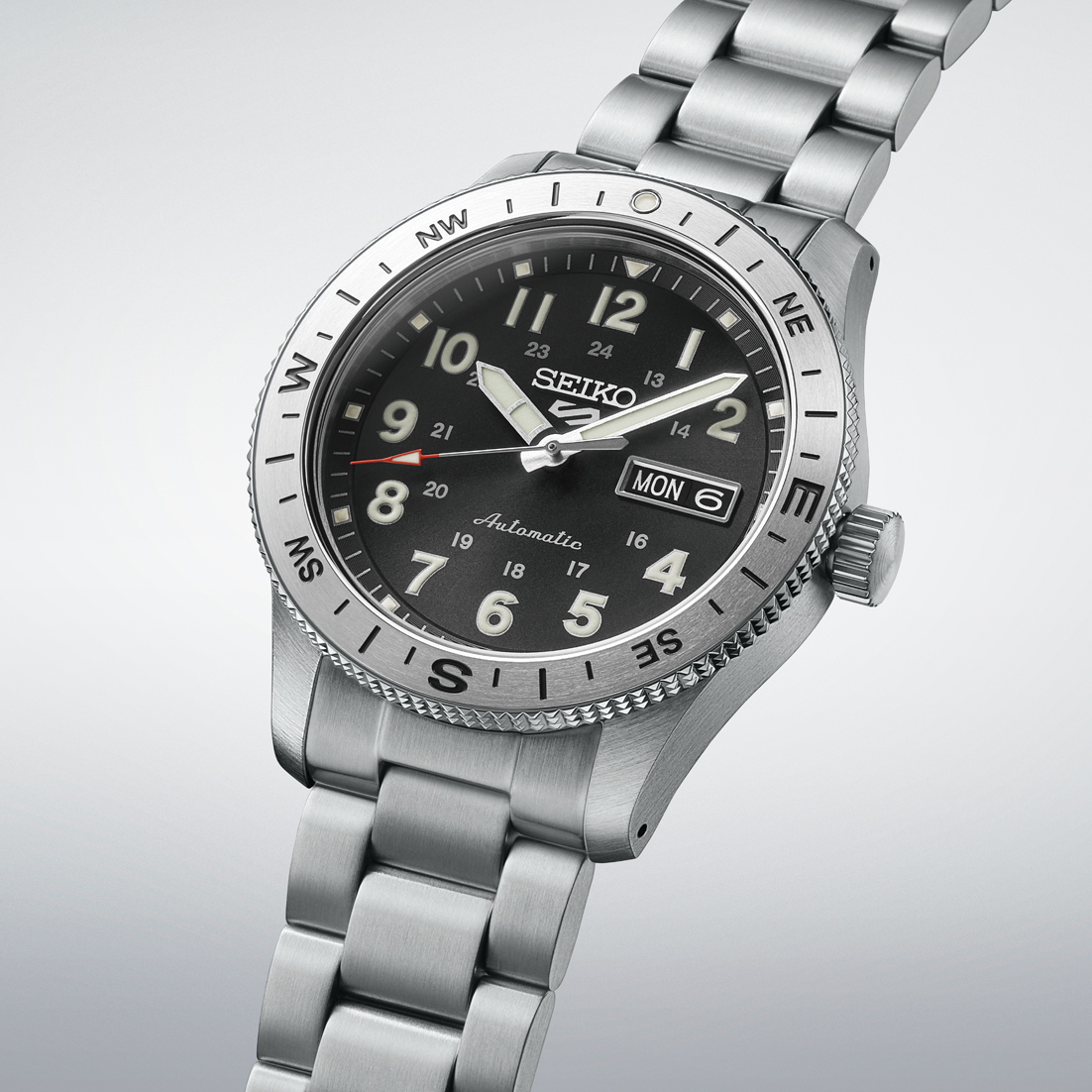 Seiko 5 Sports Field series HDB006