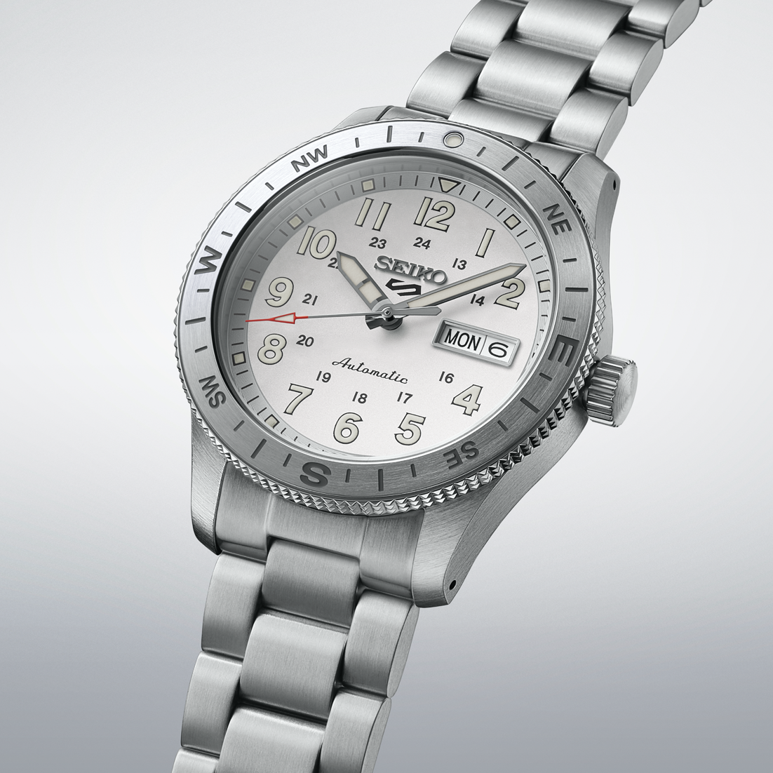 Seiko 5 Sports Field series HDB007