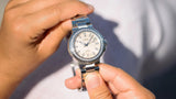 ORIS Aquis Date Diamonds  01 733 7792 4956-07 8 19 05P