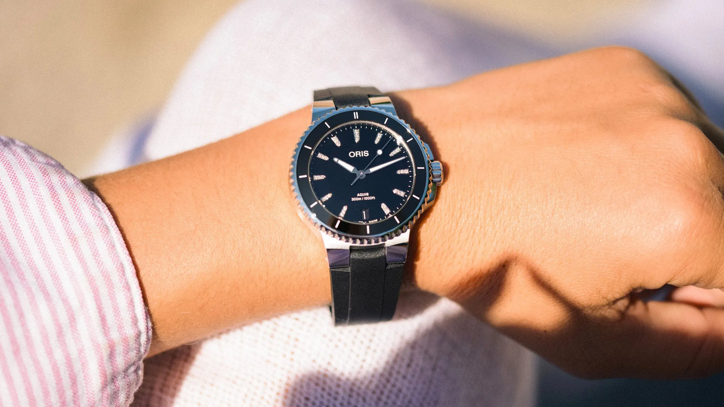 ORIS Aquis Date Diamonds 01 733 7792 4194-07 4 19 64FC