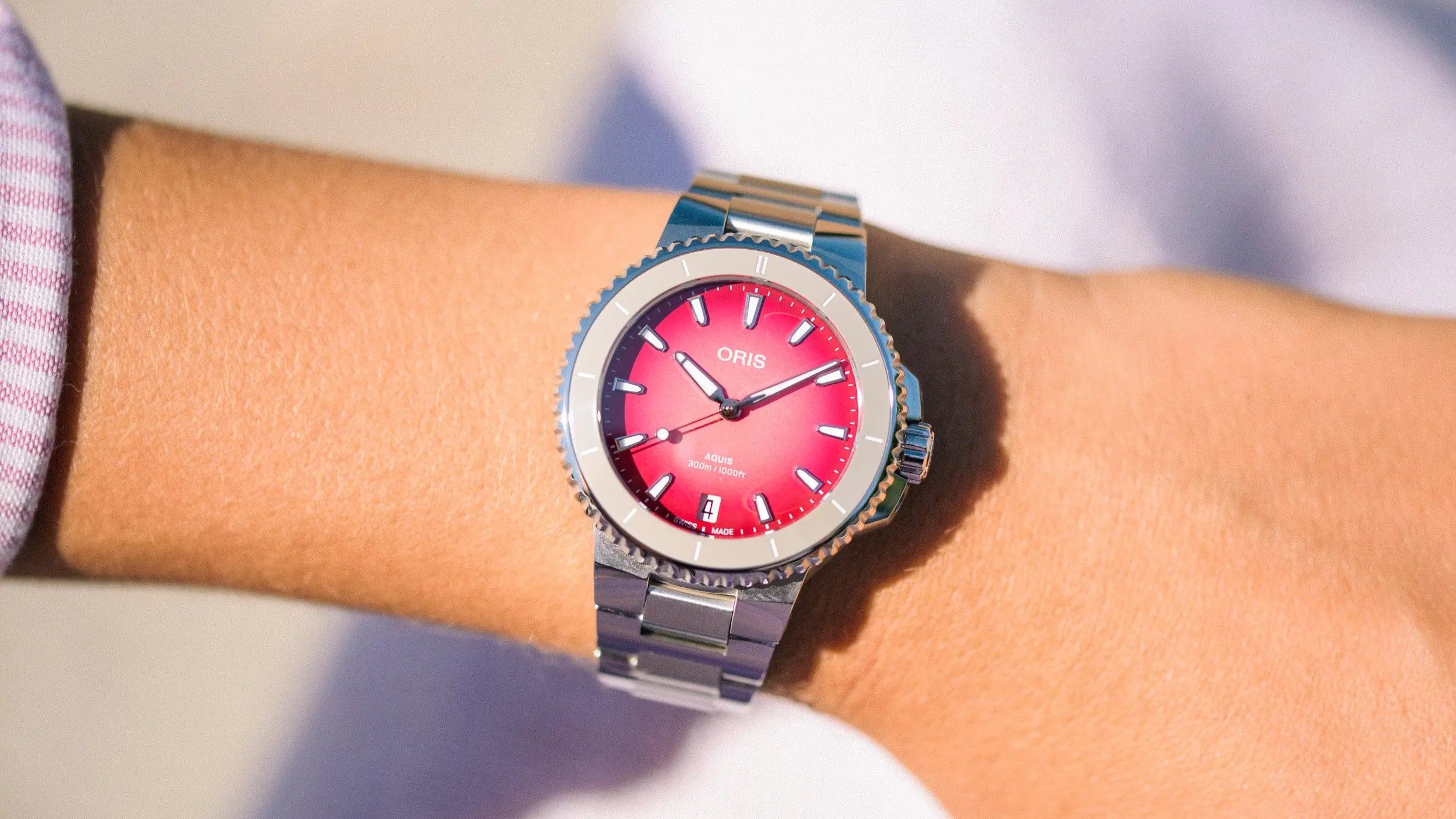 ORIS Aquis Date Taste of Summer 01 733 7792 4158-07 8 19 05P
