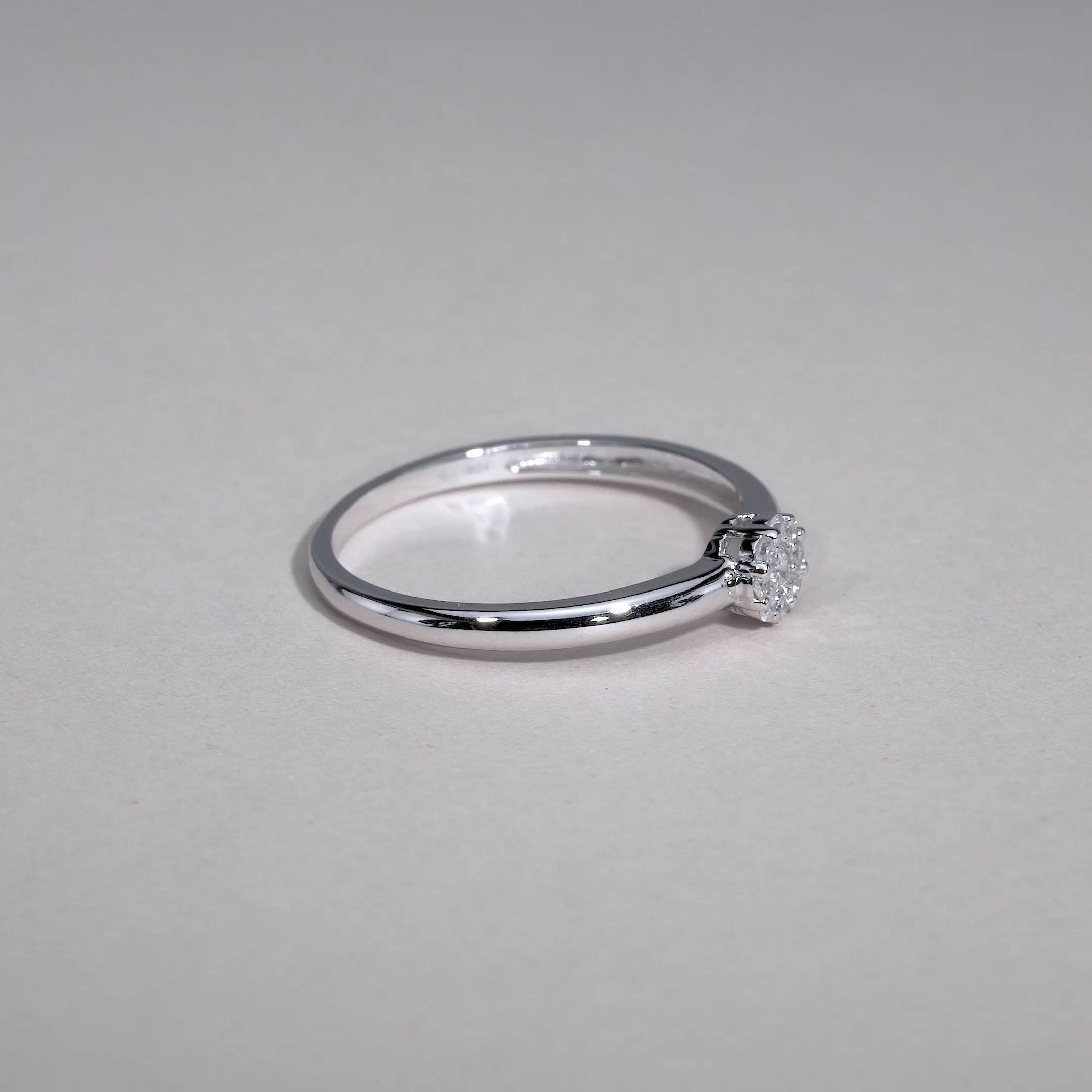 Cluster Mount Diamond Ring