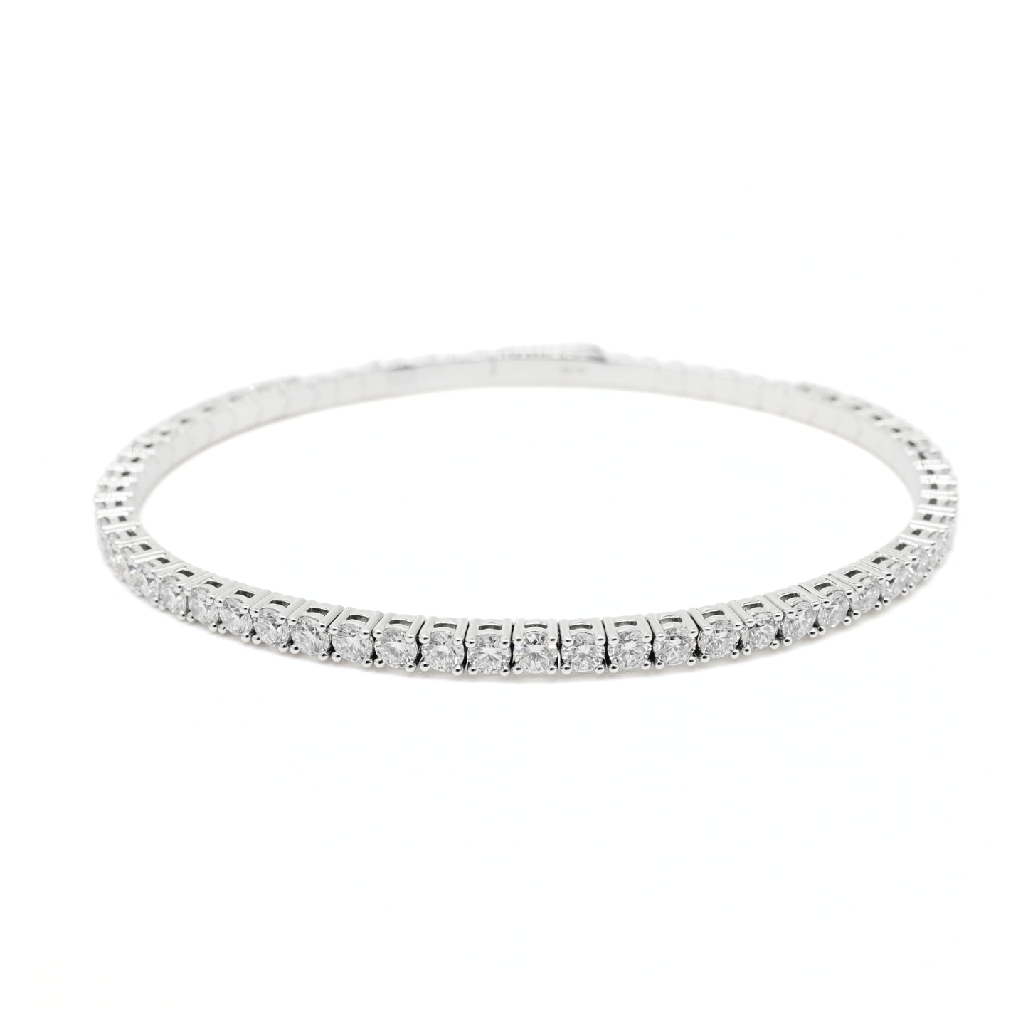 Lab Grown Round Brilliant Diamond Tennis Bangle