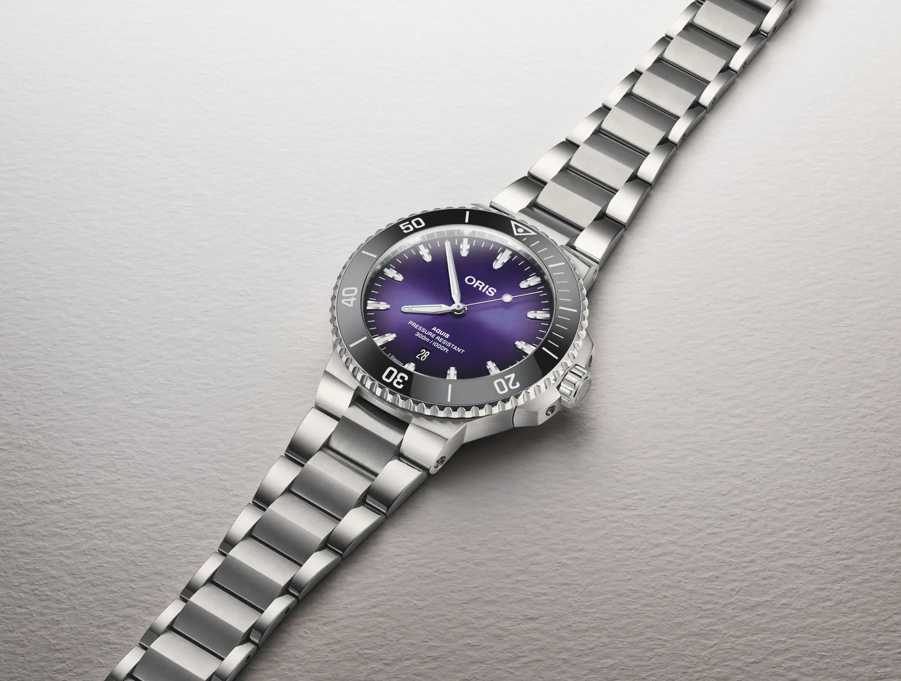 ORIS Aquis Date Taste of Summer 01 733 7789 4158-07 8 23 04PEB